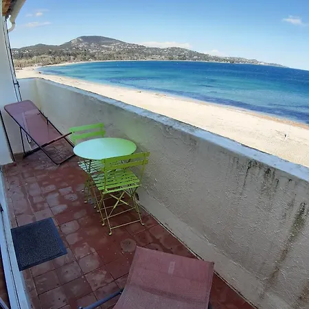 Grand D'origine, Vue Mer, Bord De Plage Apartment